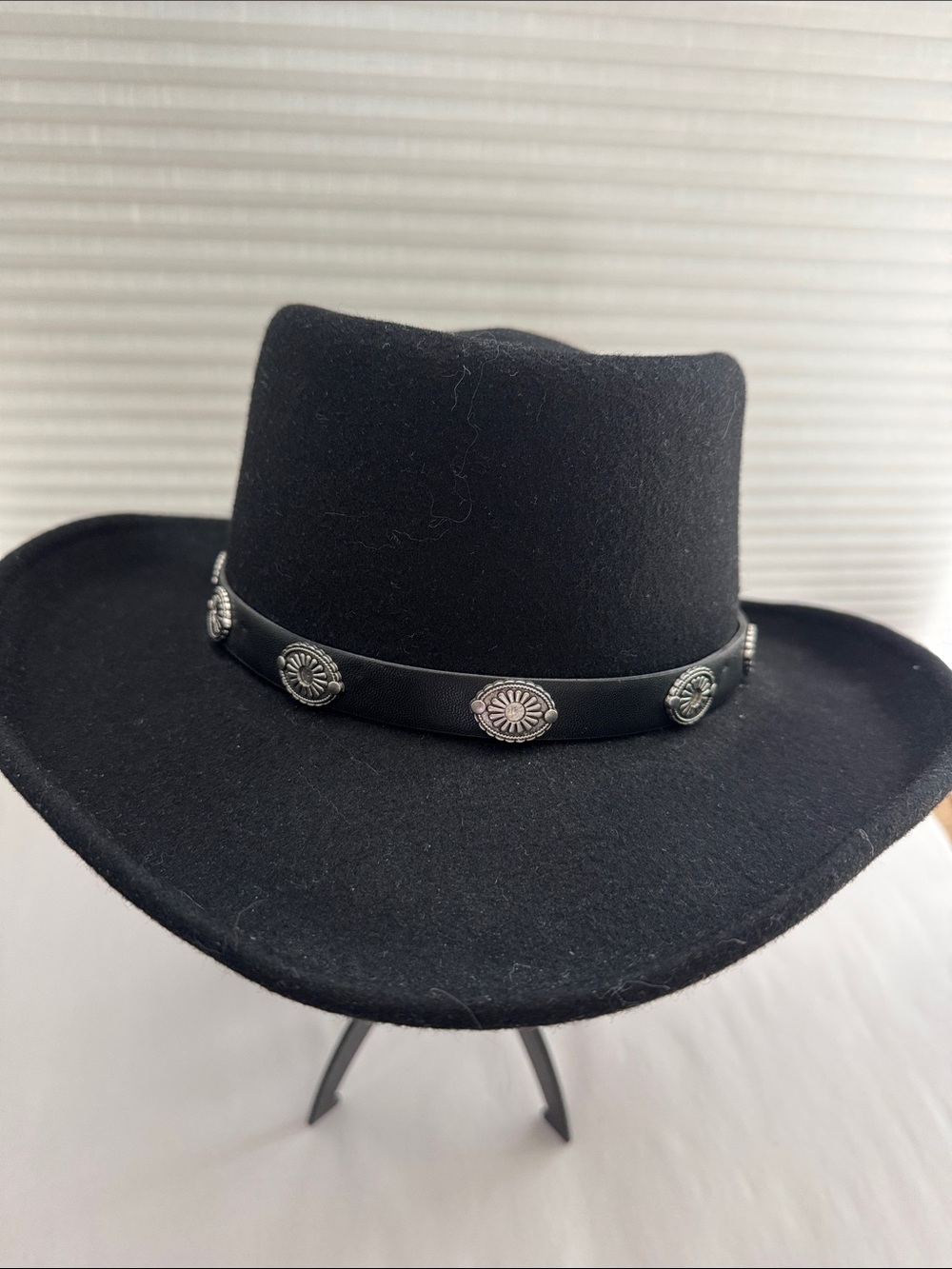 KENNY K. Black Wool Felt Gambler Hat Mens M silver Concho hatband Western
